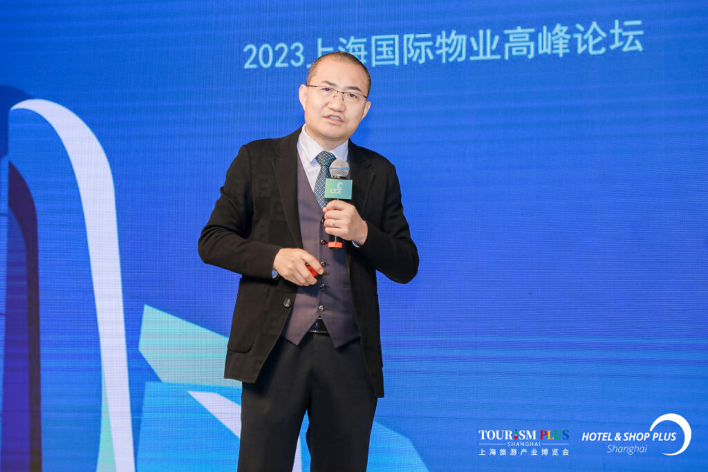 四海筑家學(xué)社發(fā)起人，知名服務(wù)管理顧問 黎四海